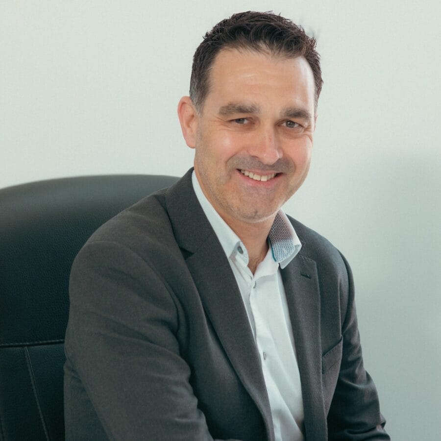 Andrew Murdoch BSc MRICS FNARA